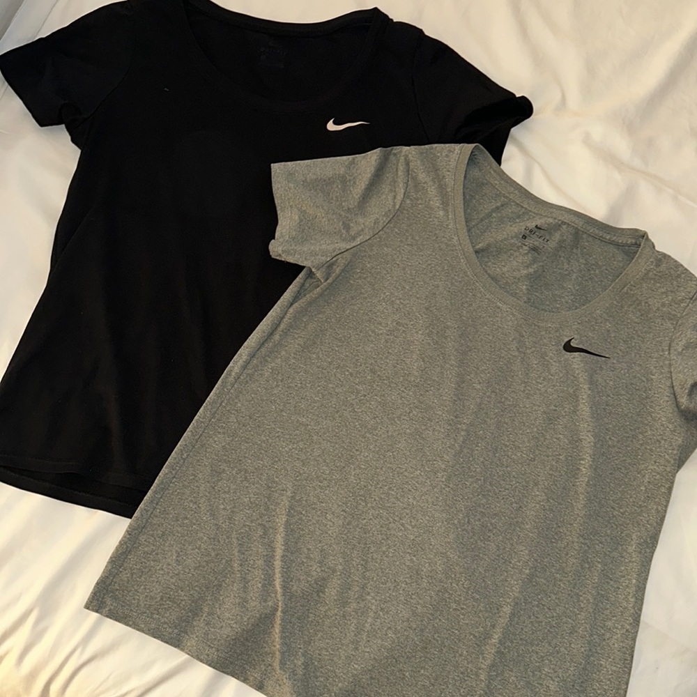 BUNDLE: Nike Women’s DriFit Tops, Size Large